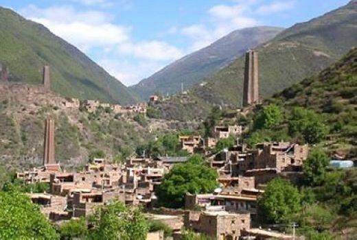 A scenic view of Aba Zhibo Diaolou