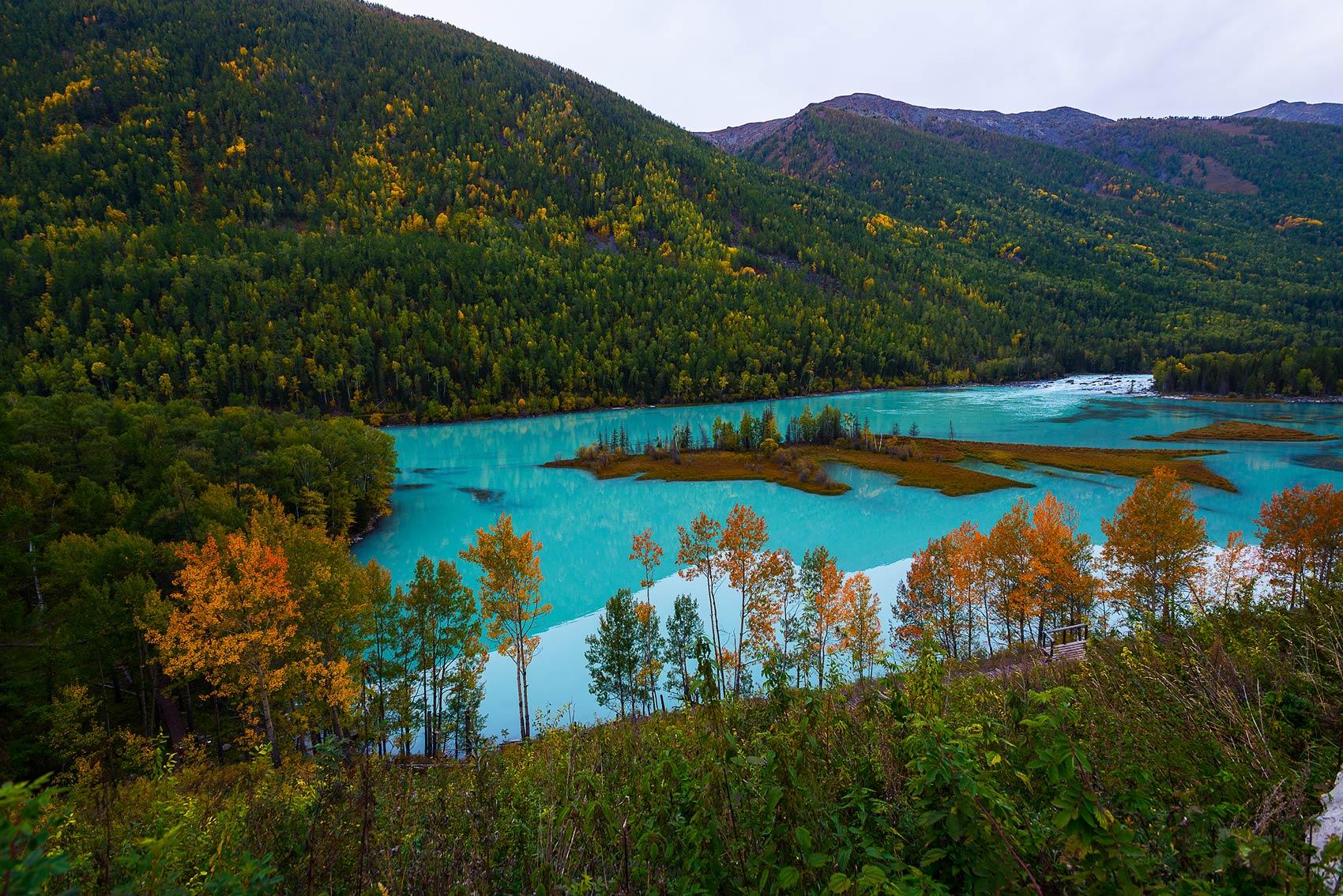 A scenic view of Altay Kuokeke Gumuqun