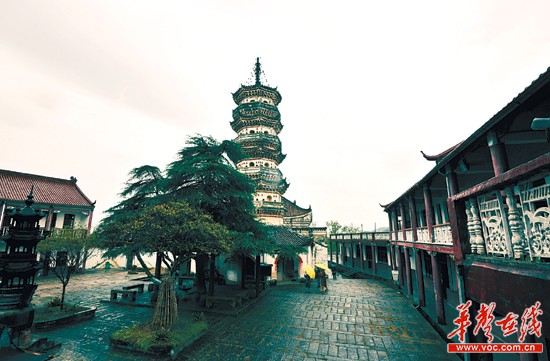 A scenic view of Anqing Fayunsi Ta