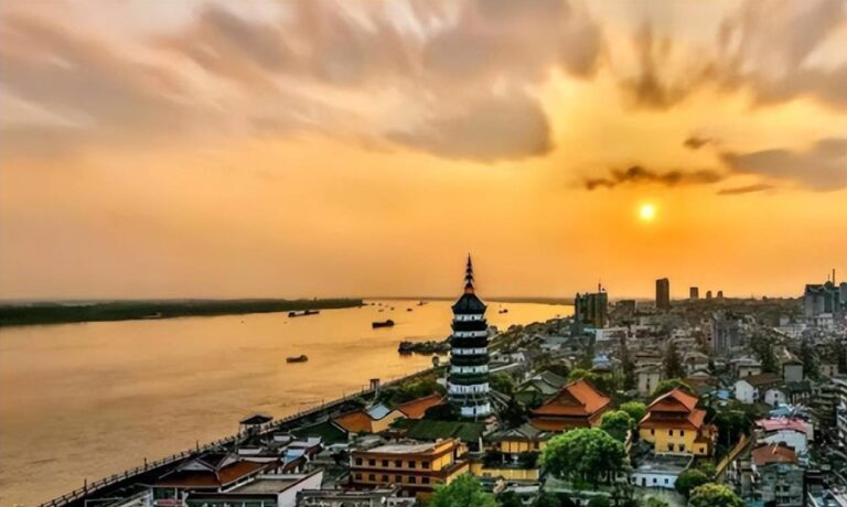 Experience the Unique Culture of Anqing Sunjiacheng Yizhi in Anhui