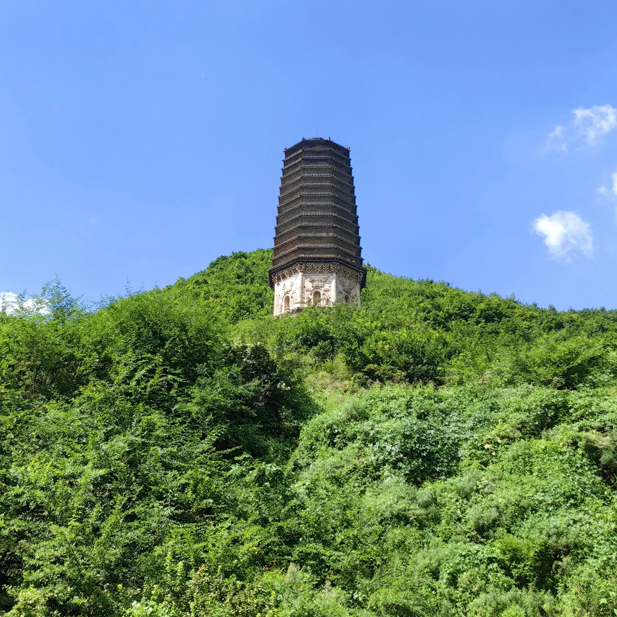 A scenic view of Anshan Jinta Yinta