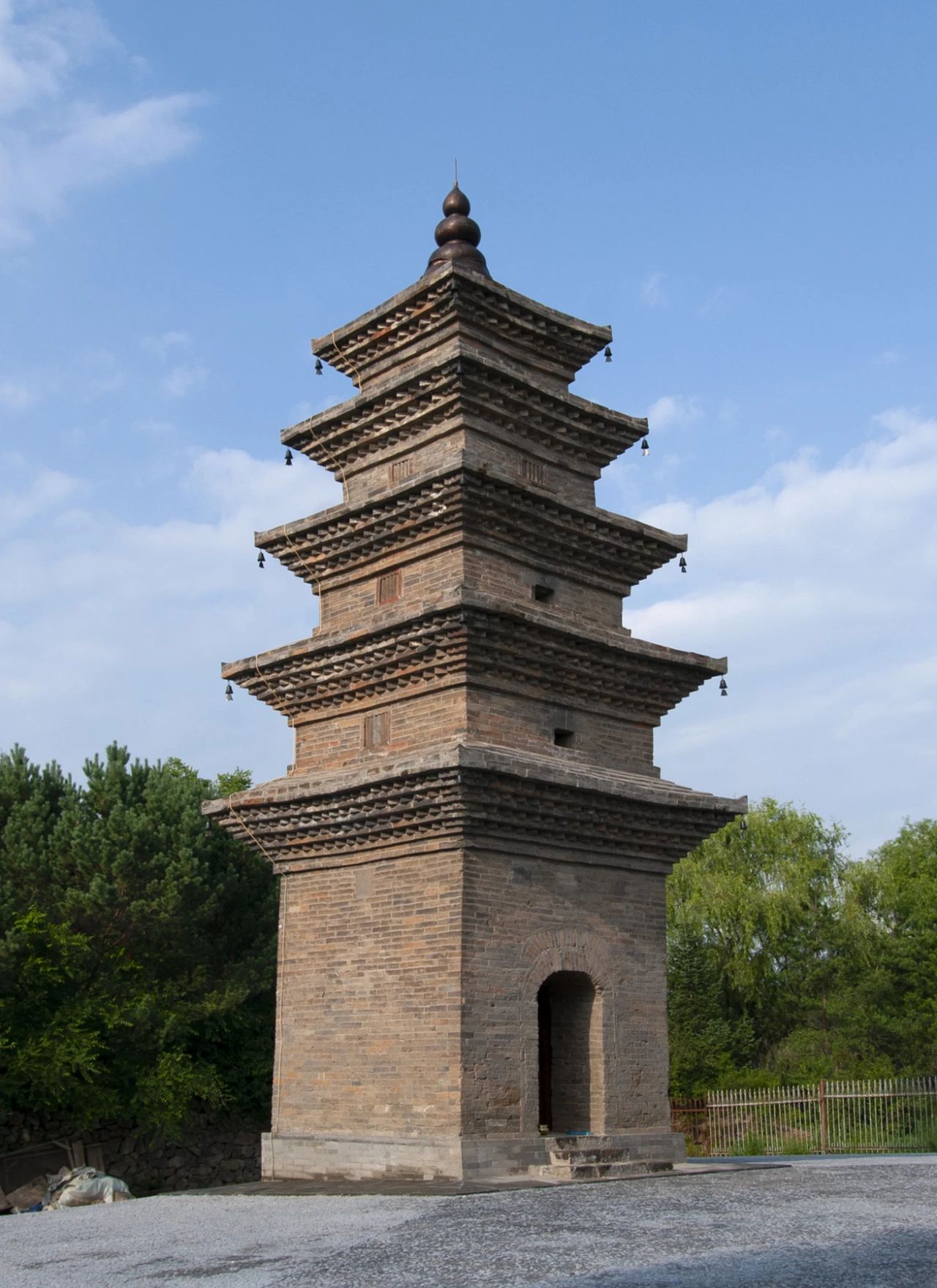 A scenic view of Baishan Lingguangta