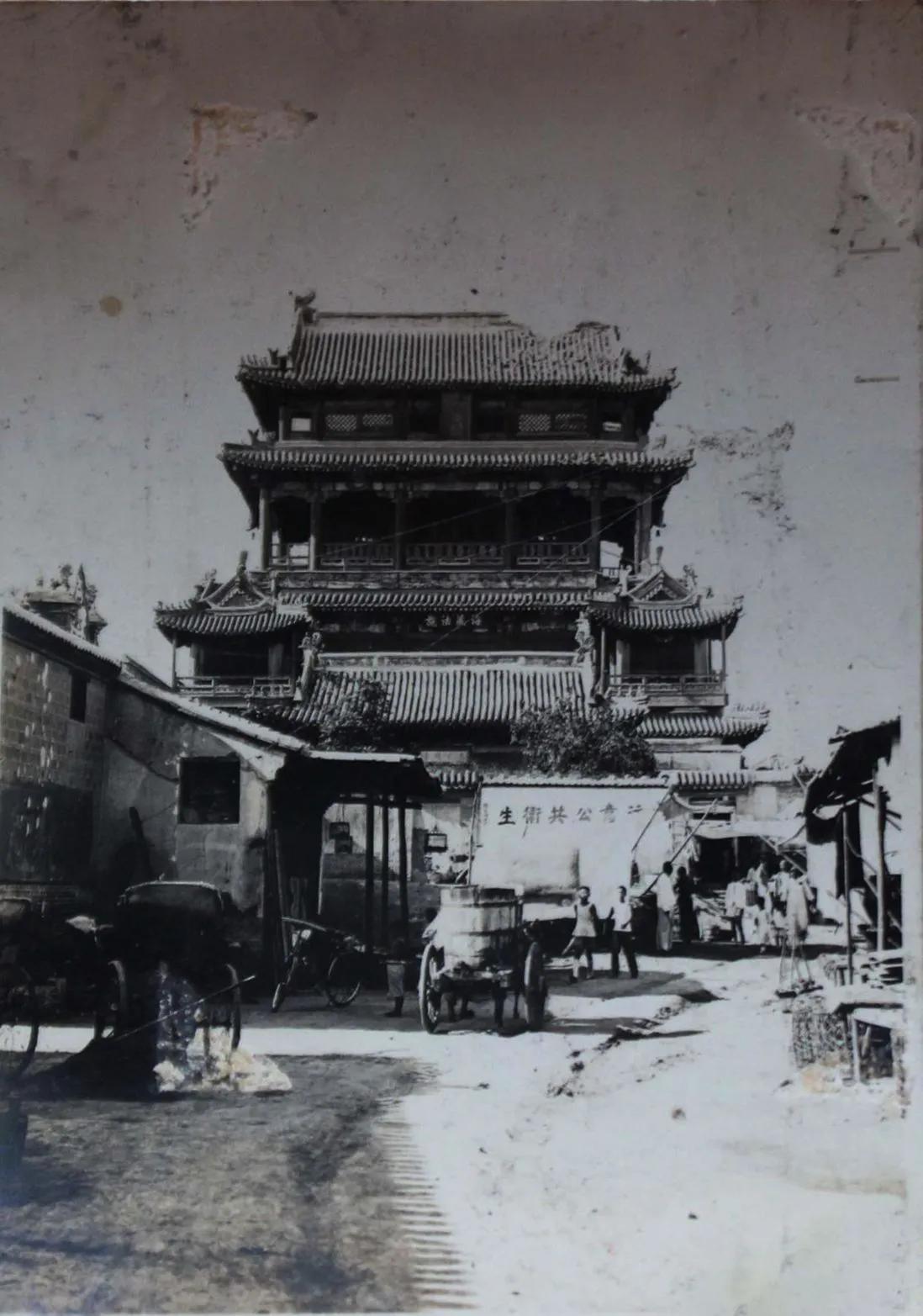 A scenic view of Baoding Daci Pavilion