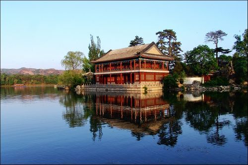 A scenic view of Baoding Fangshun Bridge