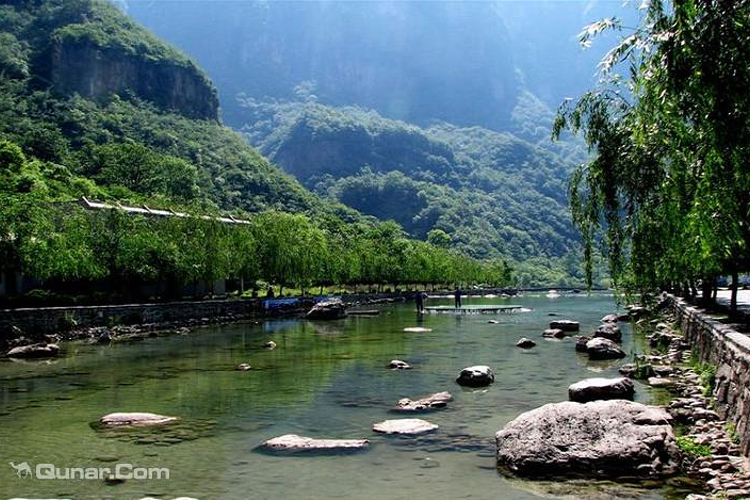 A scenic view of Baoji Fufeng Chenghuang Temple