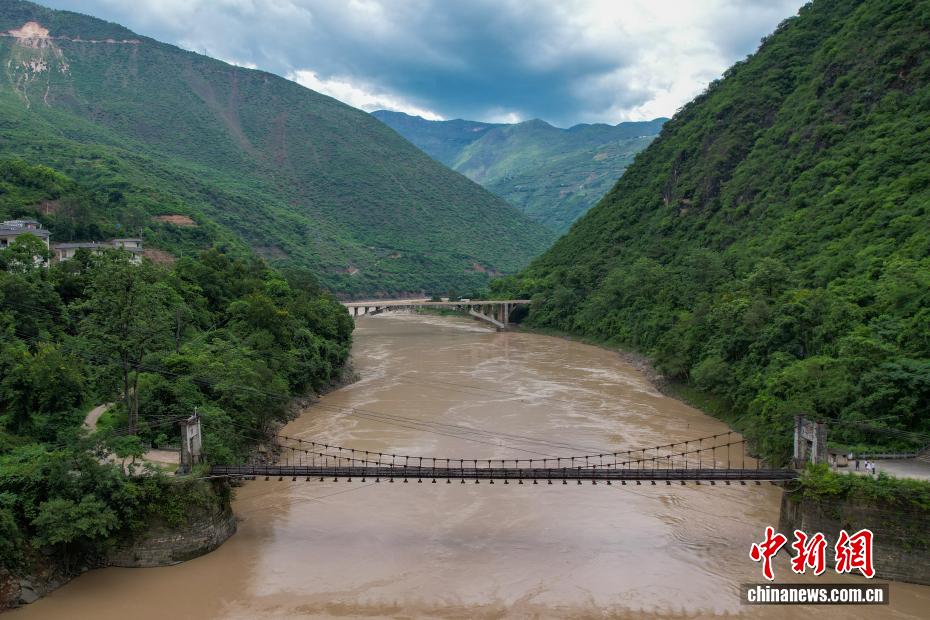 A scenic view of Baoshan Dianmian Gonglu Huitongqiao