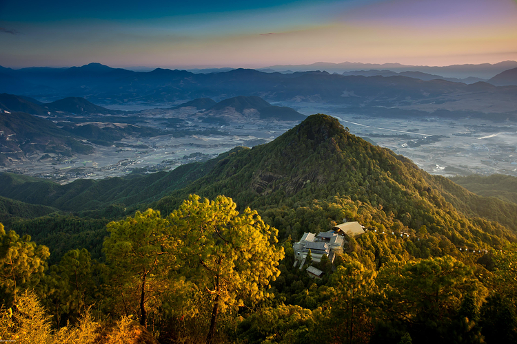 Experience Local Life: A Travel Guide to Hanzhuang Chengzhi in Baoshan, Yunnan