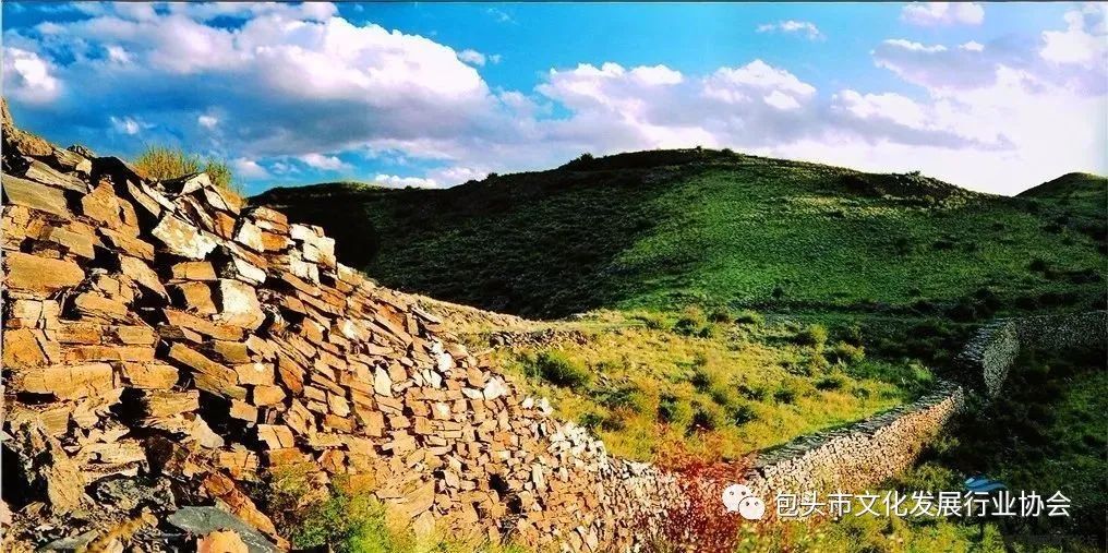 A scenic view of Baotou Ashanyizhi