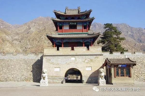 A Journey Through Time: The Fascinating Heritage of Bailingnaoerchengzhi in Baotou