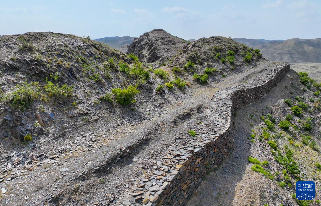 A scenic view of Baotou Guyangqinchangchengyizhi