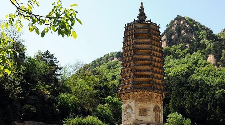 A scenic view of Beijing Changping Yinshan Talin