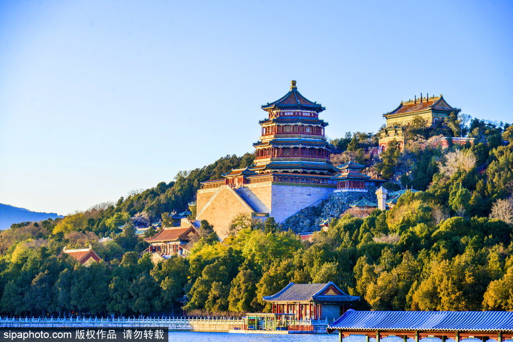 A scenic view of Beijing Haidian Yiheyuan