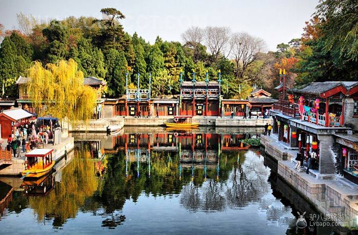 A scenic view of Beijing Haidian Yiheyuan