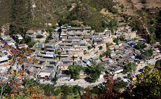 A scenic view of Beijing Mentougou Cuandixia Cun Gujianzhuqun