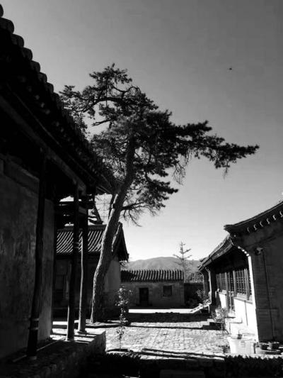 A scenic view of Beijing Mentougou Lingyue Si