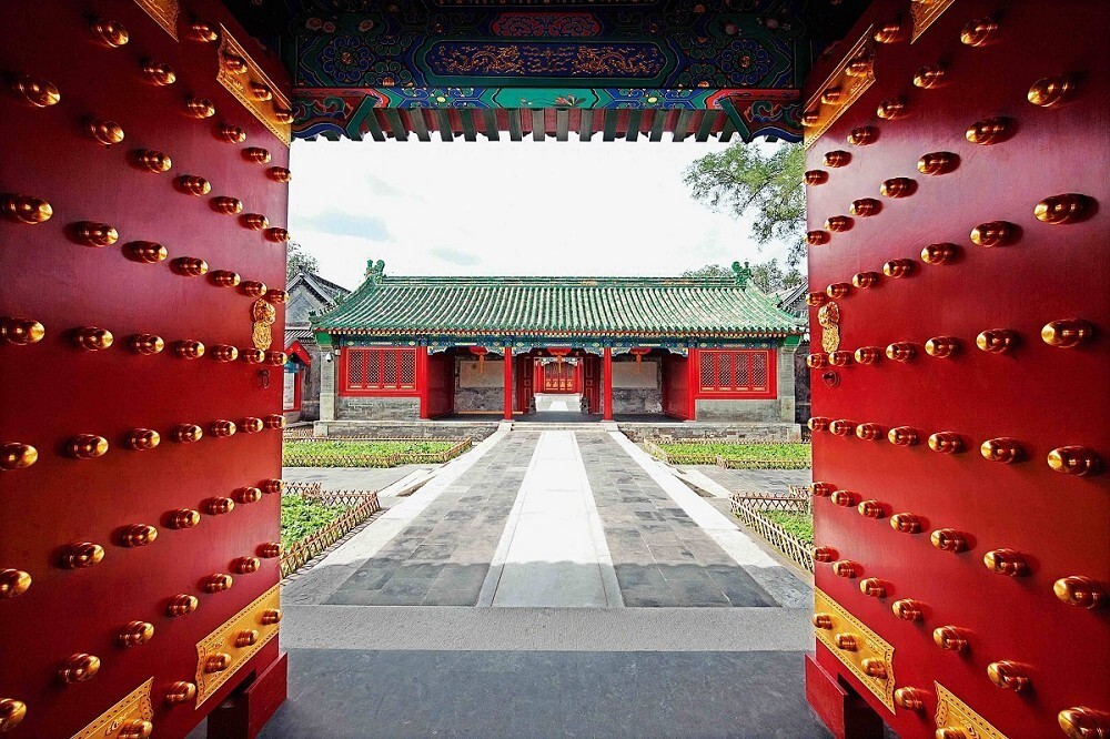 A scenic view of Beijing Xicheng Gongwangfu Ji Huayuan