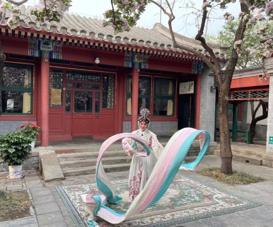 A Hidden Gem in Xicheng: Your Guide to Meilanfang Jiuju in Beijing