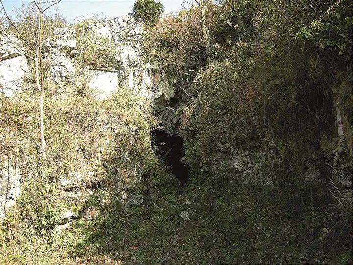 A scenic view of Bijie Qianxi Guanyindong Yizhi