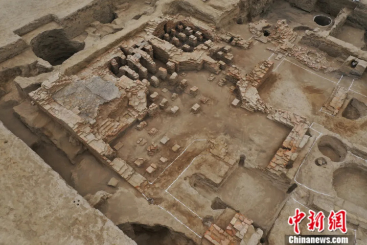 Discovering the Ancient Wonders of Changji Tangzhaodun Gucheng Yizhi: A Journey Through Xinjiang’s History