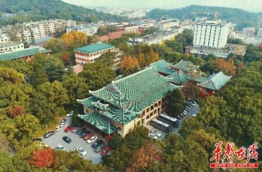 Changsha Adventure: Experience the Beauty of Daxue Zaoqi Jianzhuqun Architecture