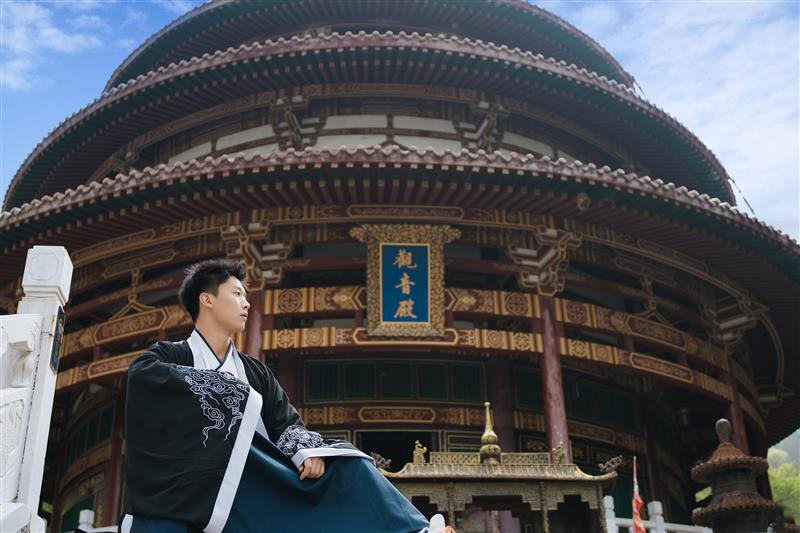 A scenic view of Changzhi Huixian Guan