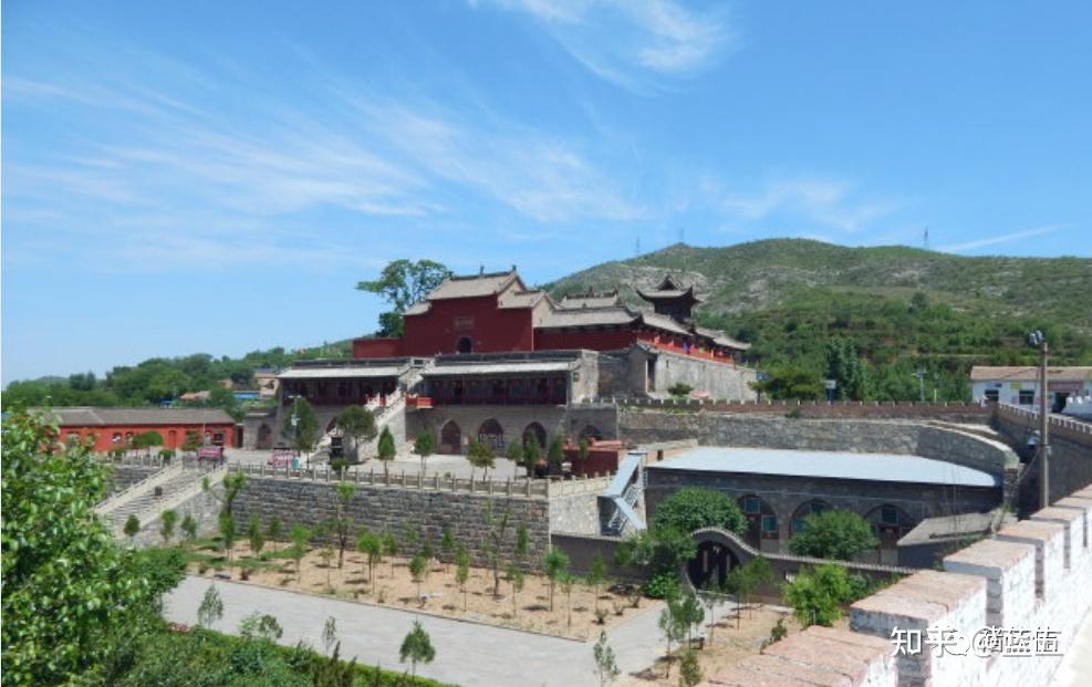 A scenic view of Changzhi Jiutian Shengmu Miao