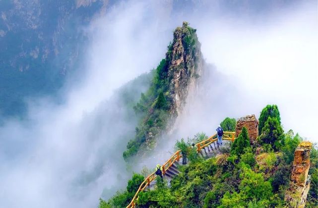 A scenic view of Changzhi Longmen Temple Pingshun