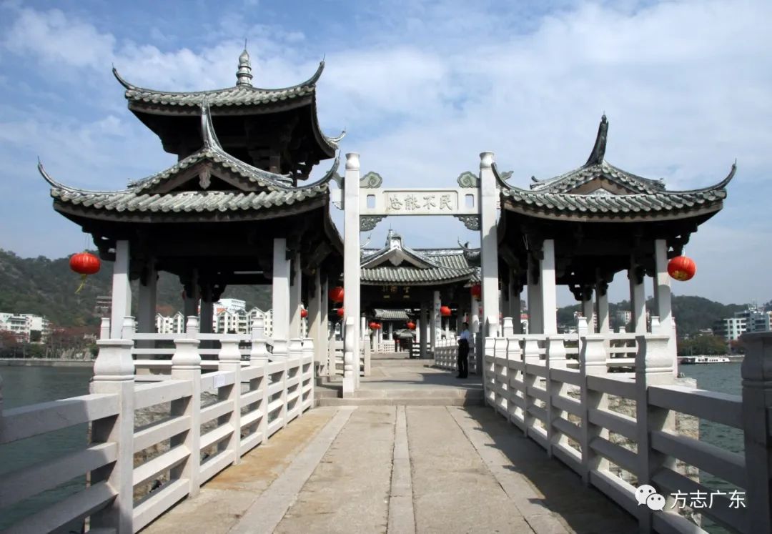 A scenic view of Chaozhou Guangjiqiao
