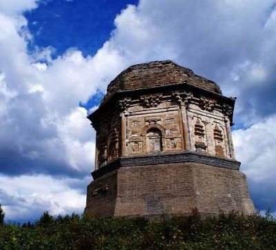 Unveiling the Secrets of Chengde Banjie Pagoda: A Must-Visit Landmark