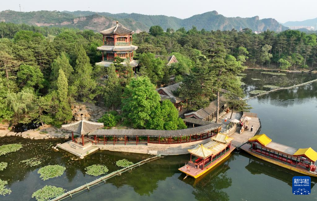 A scenic view of Chengde Mountain Resort