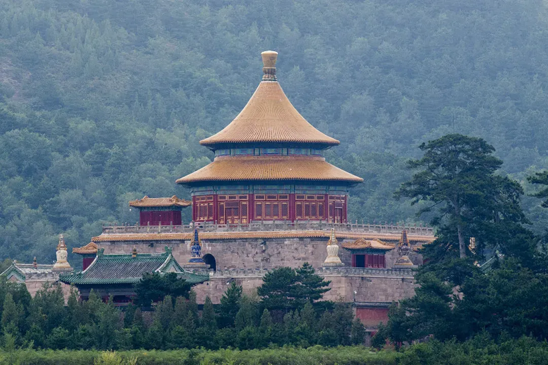A scenic view of Chengde Puren Temple