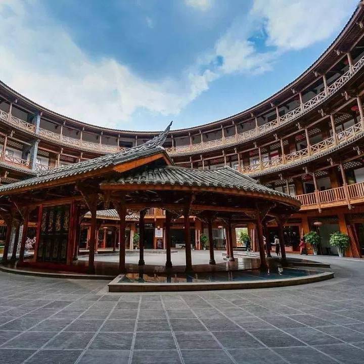 A scenic view of Chengdu Luodai Huiguan