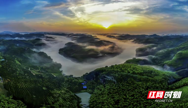 A scenic view of Chenzhou Shilangtan Moya Shikequn