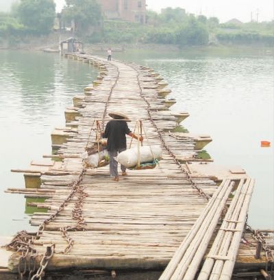 A scenic view of Chenzhou Zhongyang Hongjun Changzheng Tupo Disandao Fengsuoxian Zhihuibu Jiuzhi