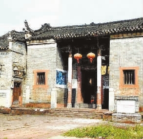 A scenic view of Chenzhou Zhongyang Hongjun Changzheng Tupo Disandao Fengsuoxian Zhihuibu Jiuzhi