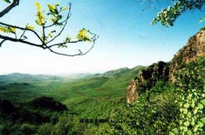 A scenic view of Chifeng Baoshanhansumumuqun