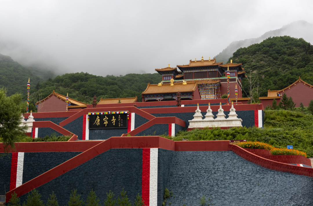 A scenic view of Chifeng Lingyuesi