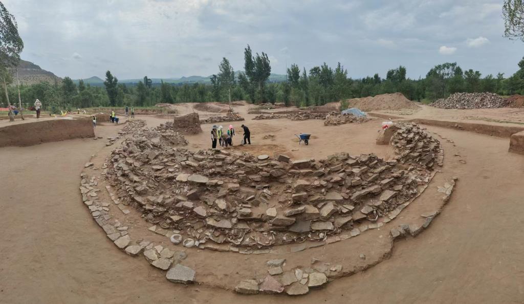 A scenic view of Chifeng Xinglonggouyizhi