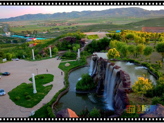 A scenic view of Chifeng Zhangyingruijiazumudi
