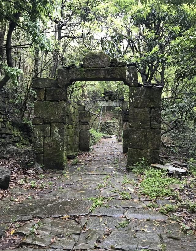 A scenic view of Chizhou Jugenguan Guhui Dao