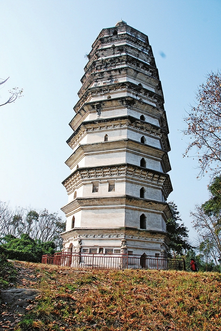 Top 10 Reasons to Visit Chongqing Duobaota: Culture, Cuisine, and Scenic Views