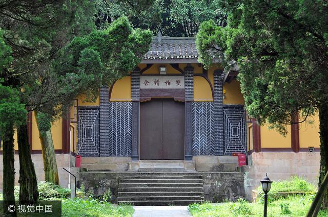 A scenic view of Chongqing Shijie Foxueyuan Hanzang Jiaoliyuan Jiuzhi