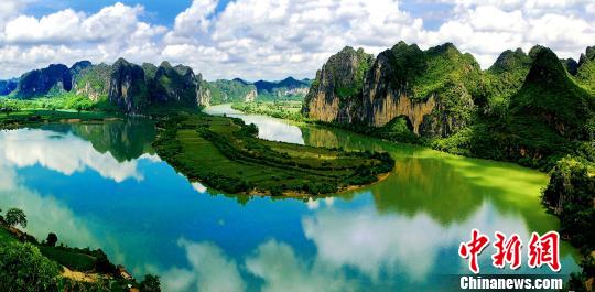 Experience the Breathtaking Landscapes of Chongzuo Huashan Yanhua: Your Next Travel Adventure