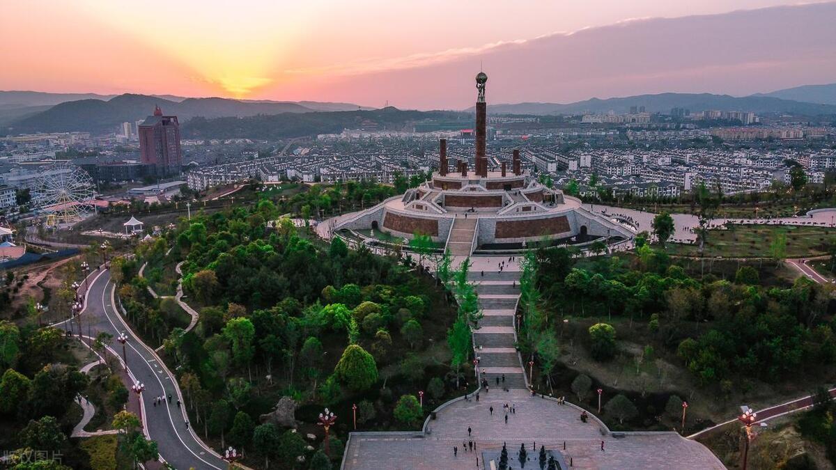A scenic view of Chuxiong Xingxiuqiao He Fengyuqiao
