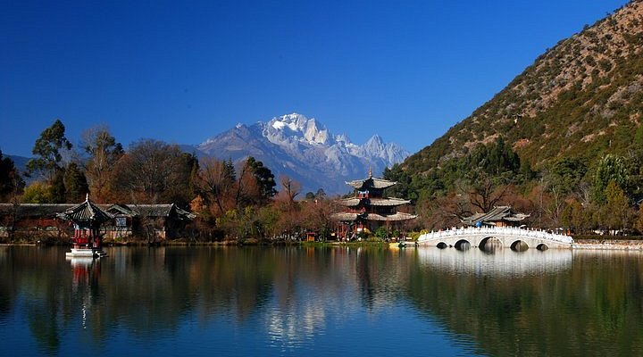 A scenic view of Dali Baiyangcun Yizhi