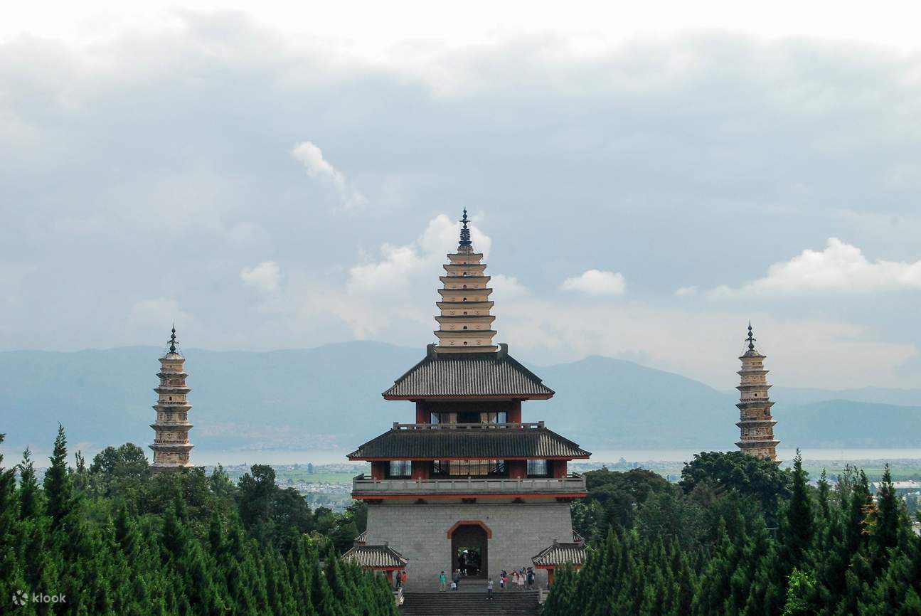 A scenic view of Dali Chongshengsi Santa