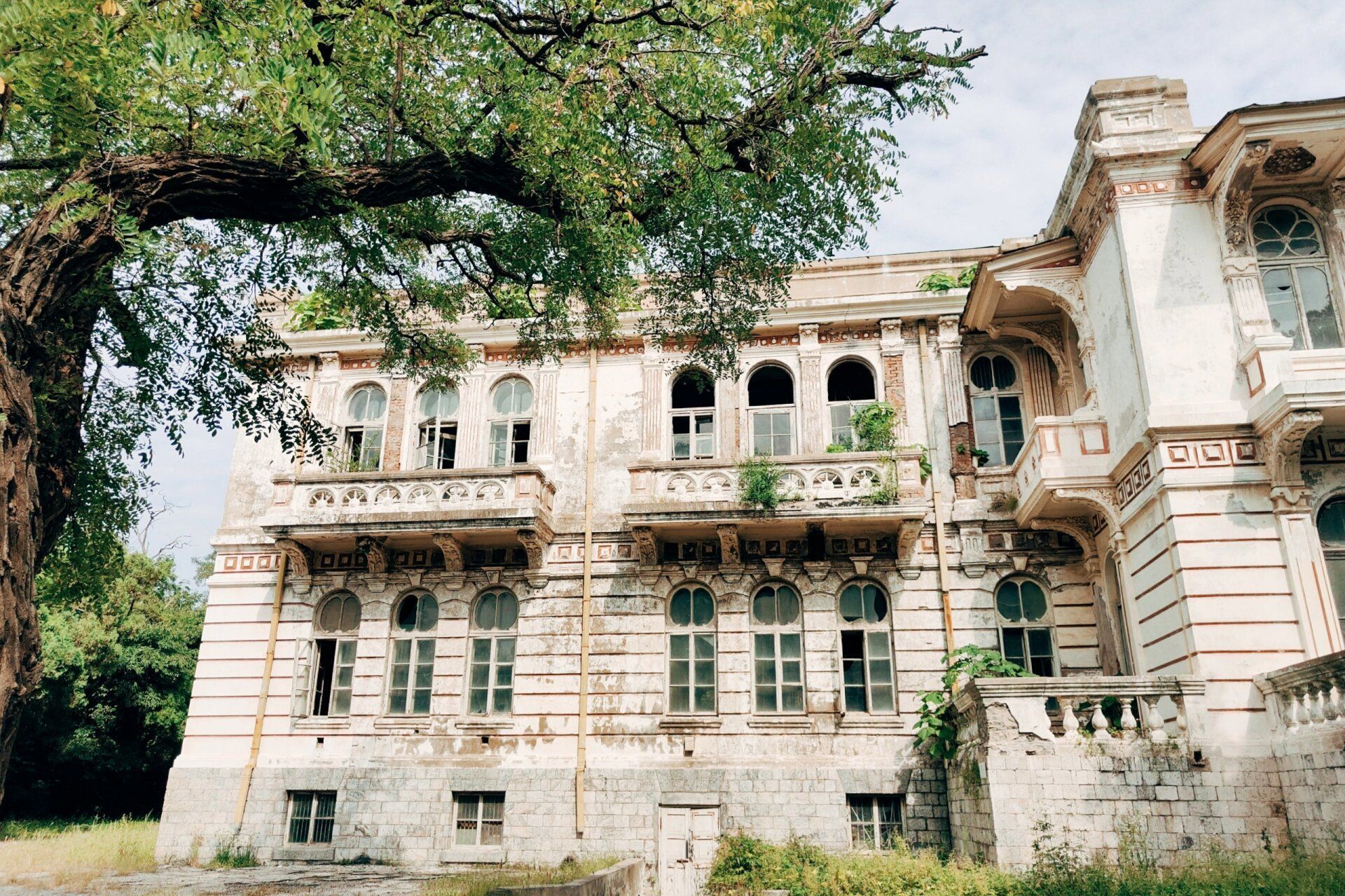 A scenic view of Dalian Guandongzhou Ting Jiuzhi
