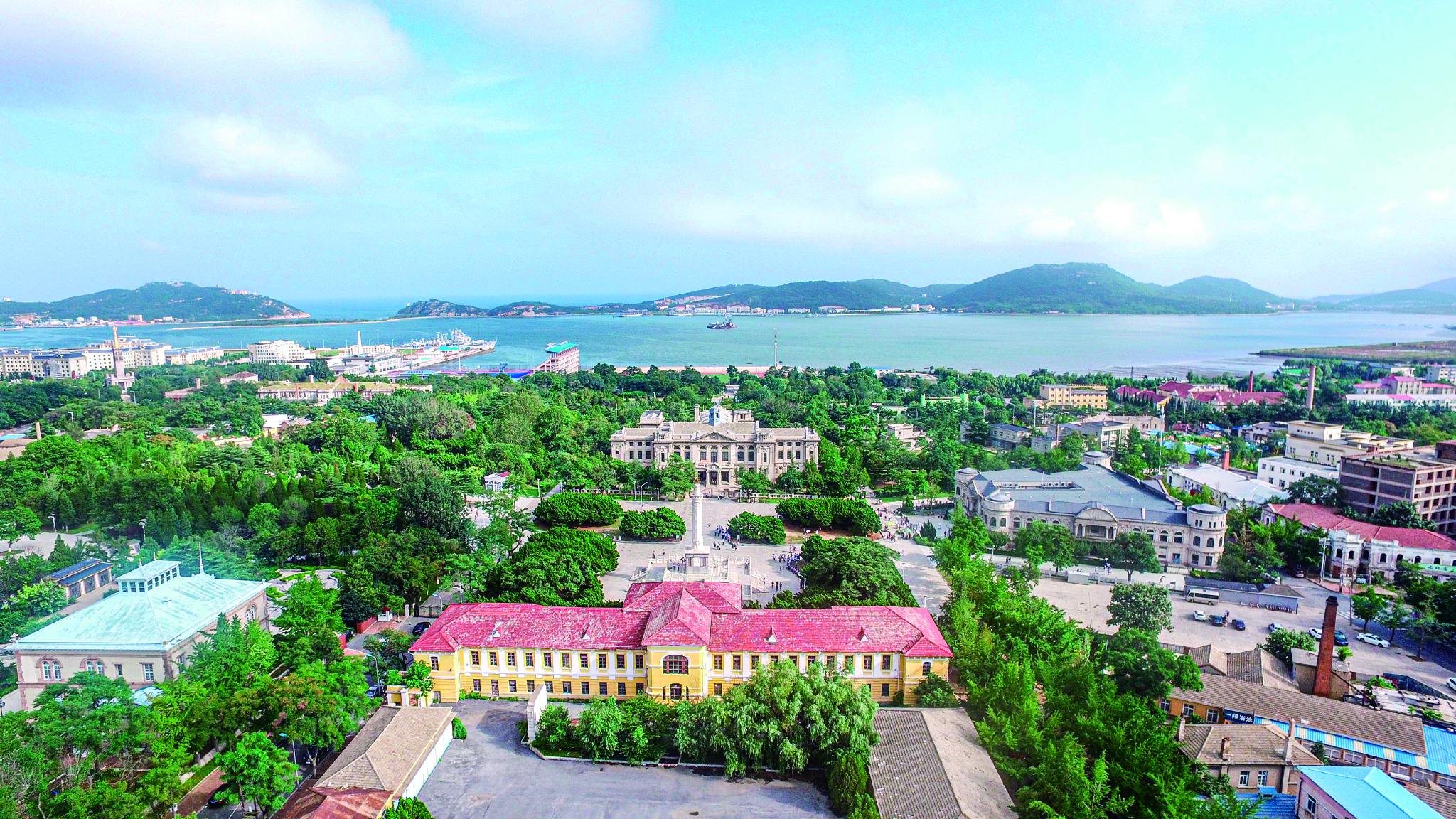 A scenic view of Dalian Lvshun Hongshizihui Yiyuan Jiuzhi