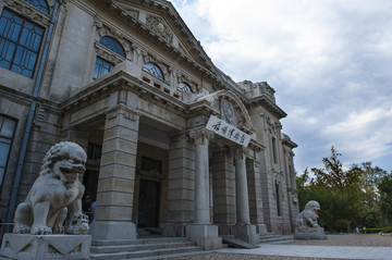 A scenic view of Dalian Zhongsu Youyi Jinianta
