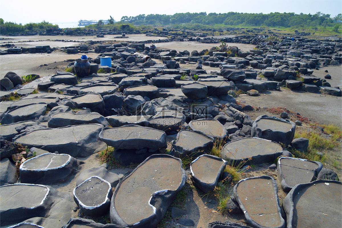 A scenic view of Danzhou Yangpu Yantian